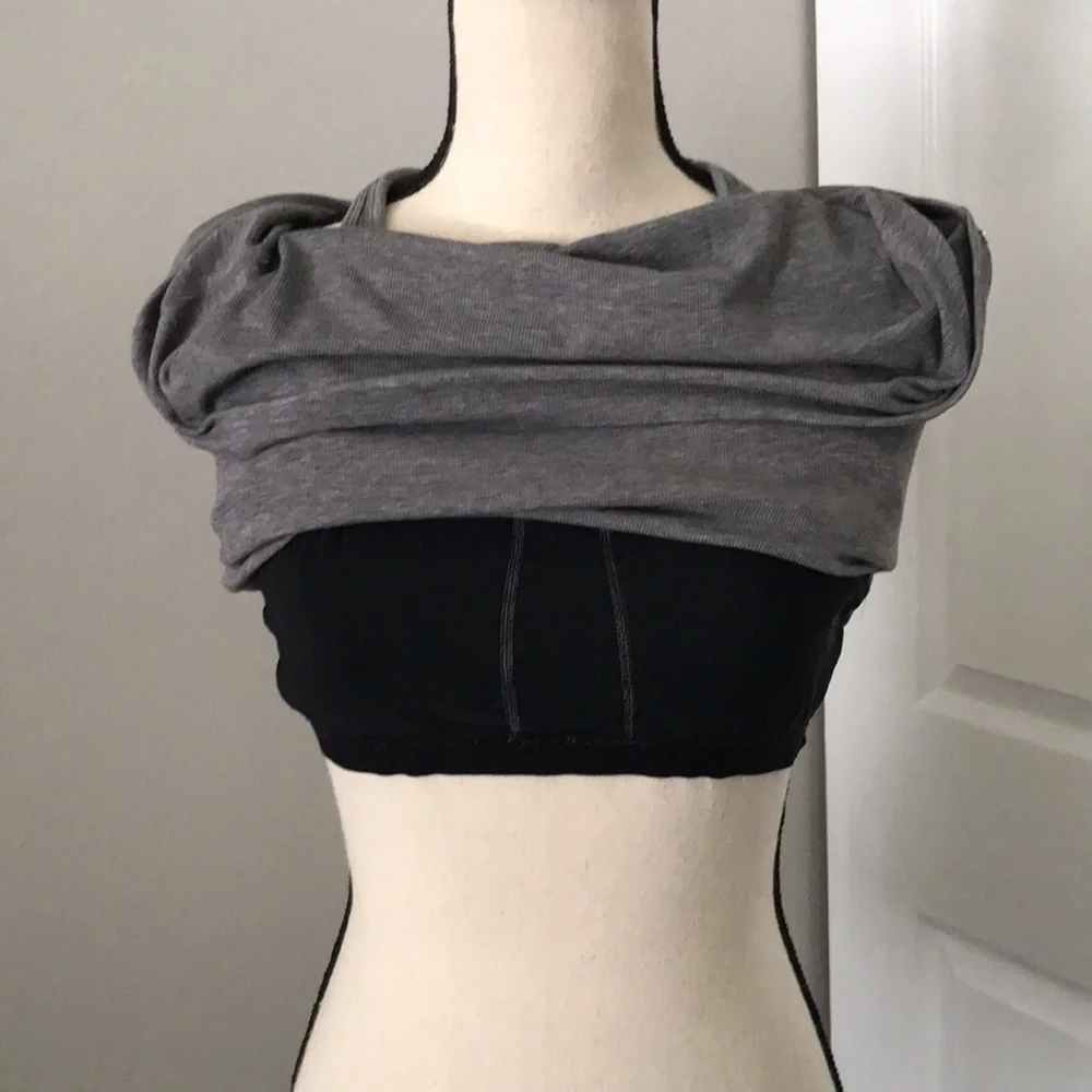 GAP/ AMERICAN EAGLE Women Bundle Of Three Tops | L